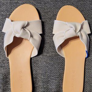 Brand New White Rothy's Knot sandals, size 10